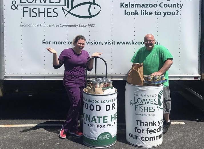 Chiropractic-Kalamazoo-MI-Outdoor-Food-Drive